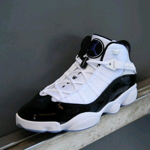 Meet your Posher, Iris